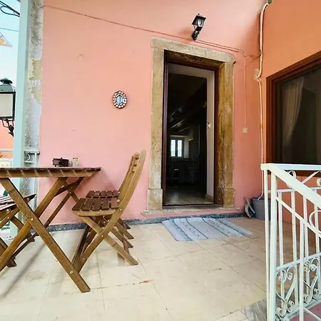 Traditional Detached Corfu House, 50m To Village Square Hébergement de vacances *